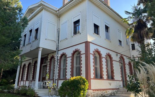 GÖKSU’DA HAVUZLU BOĞAZ VE DOĞA MANZARALI KÖŞK