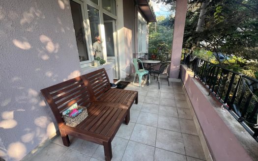 KANLICA’DA CENNET BAHÇESİ İÇİNDE MÜSTAKİL KARGİR EV