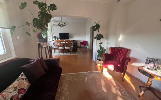 KANLICA’DA CENNET BAHÇESİ İÇİNDE MÜSTAKİL KARGİR EV