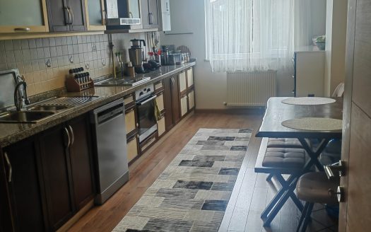 ÇENGELKÖY YEŞİLTEPE EVLERİNDE 3+1 SATILIK ARA KAT DAİRE..
