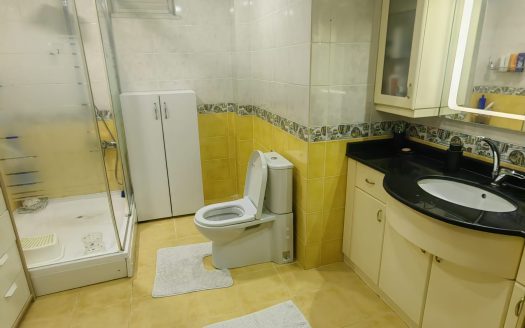 ÇENGELKÖY YEŞİLTEPE EVLERİNDE 3+1 SATILIK ARA KAT DAİRE..